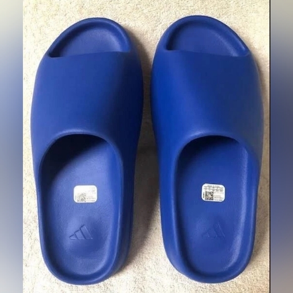 Adidas Yeezy Slide Azure (Blue)Size 8Brand New (No Box)